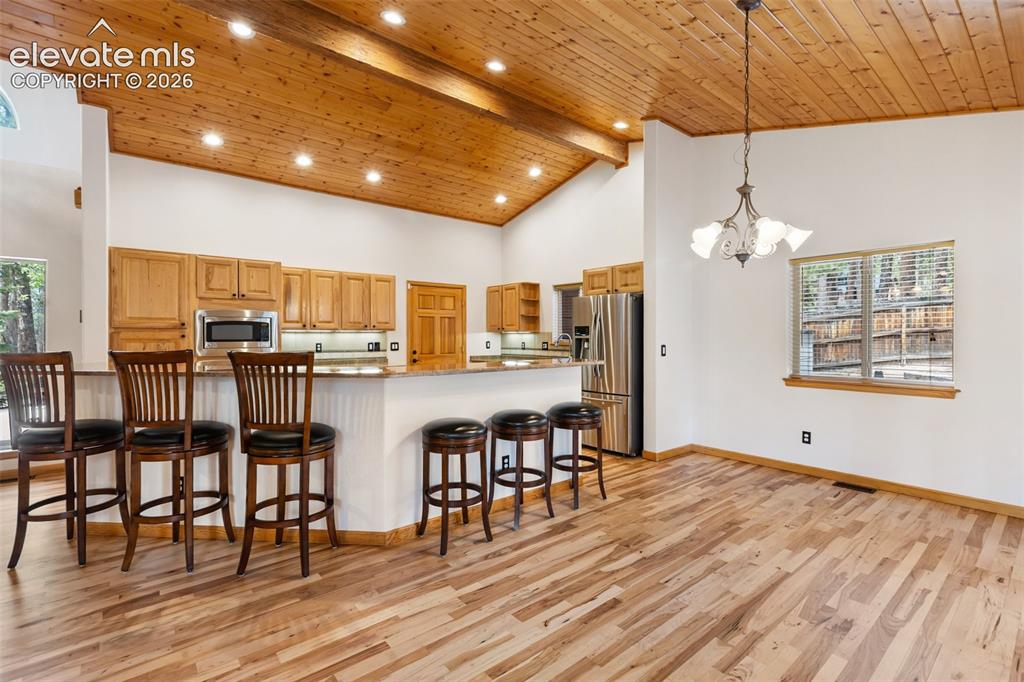 Image 6 of 37: Kitchen