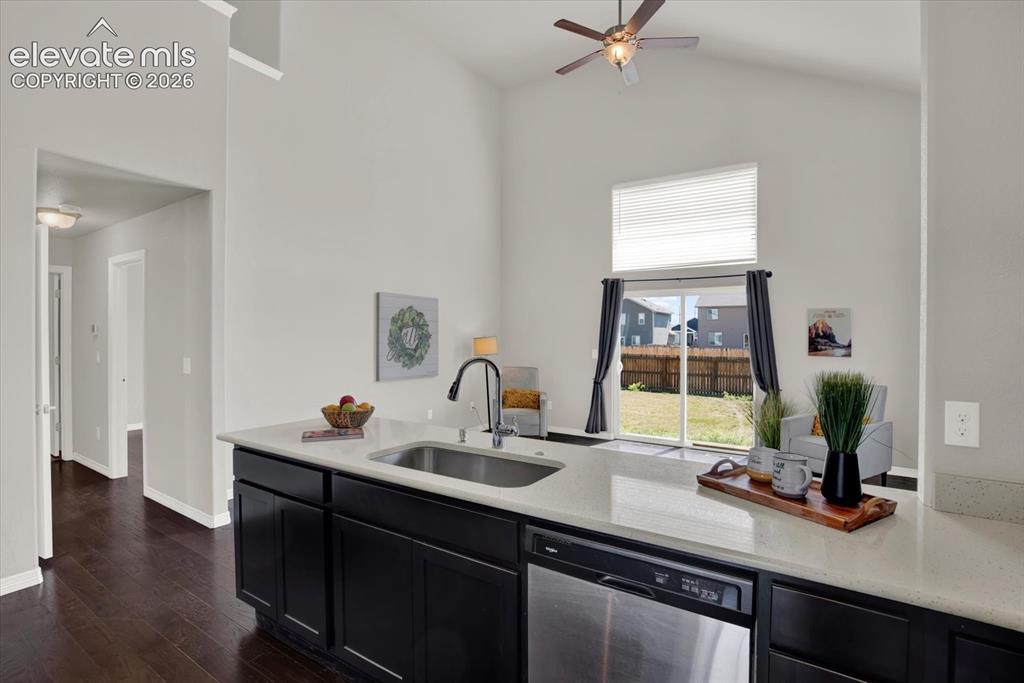Image 12 of 46: Kitchen