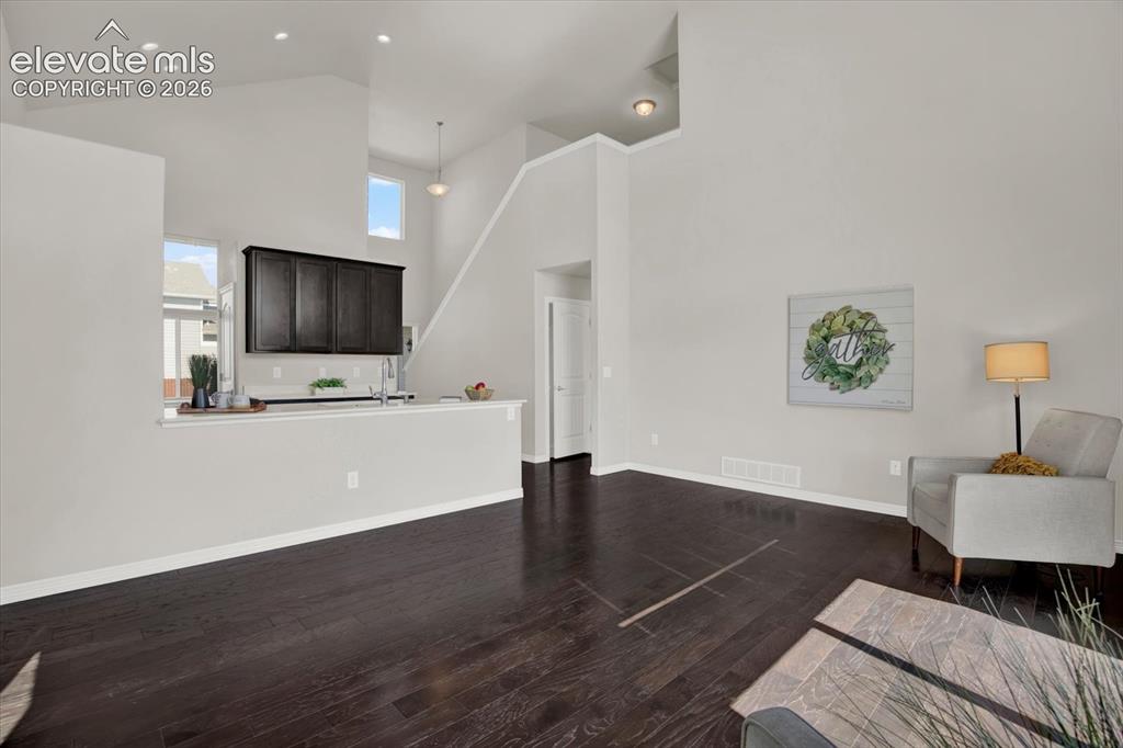 Image 9 of 46: Family Room