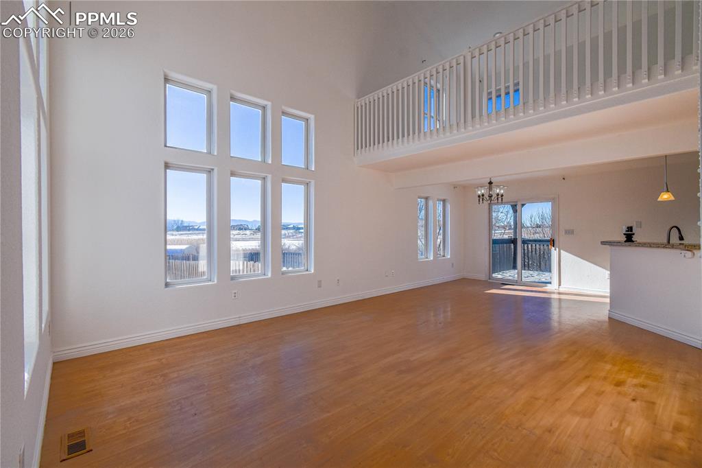 Image 8 of 28: Living Room