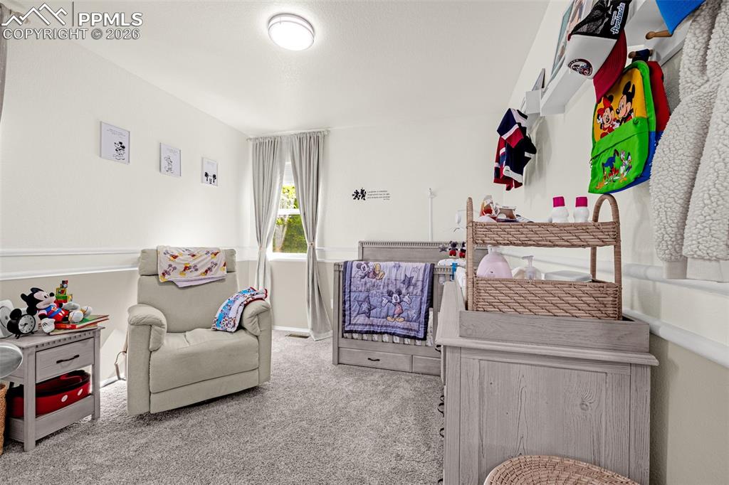 Image 13 of 33: Bedroom