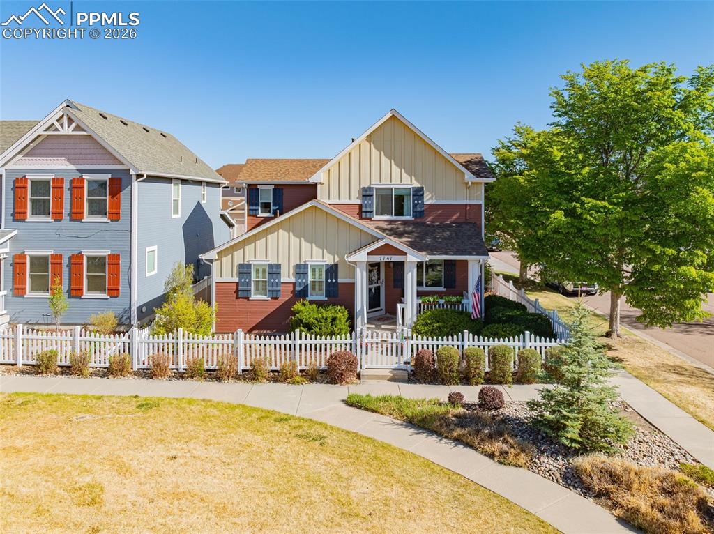 Image 31 of 33: Front of Structure