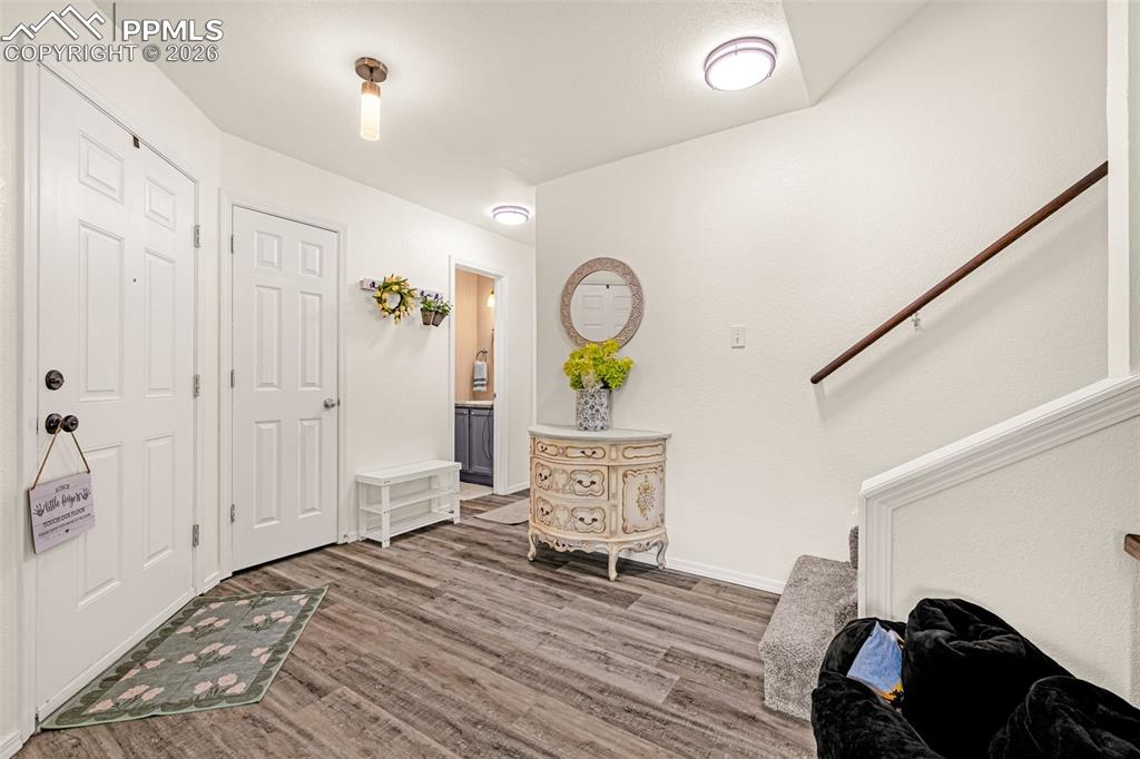 Image 8 of 33: Entry