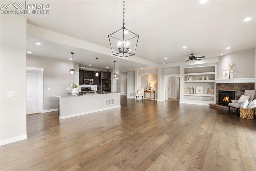 Image 13 of 50: Living Room