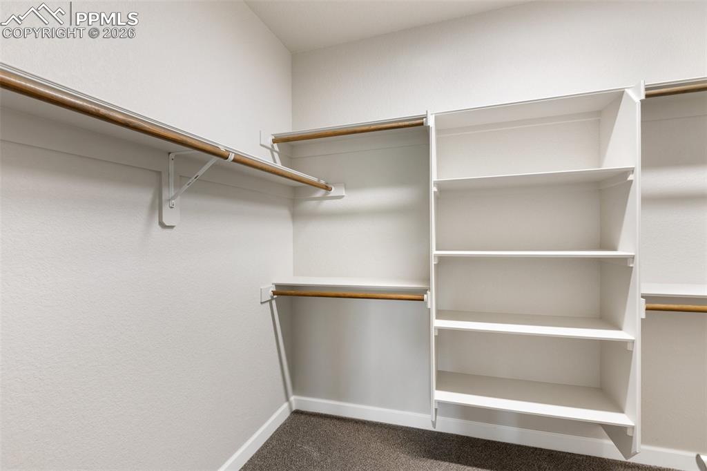 Image 29 of 50: Closet