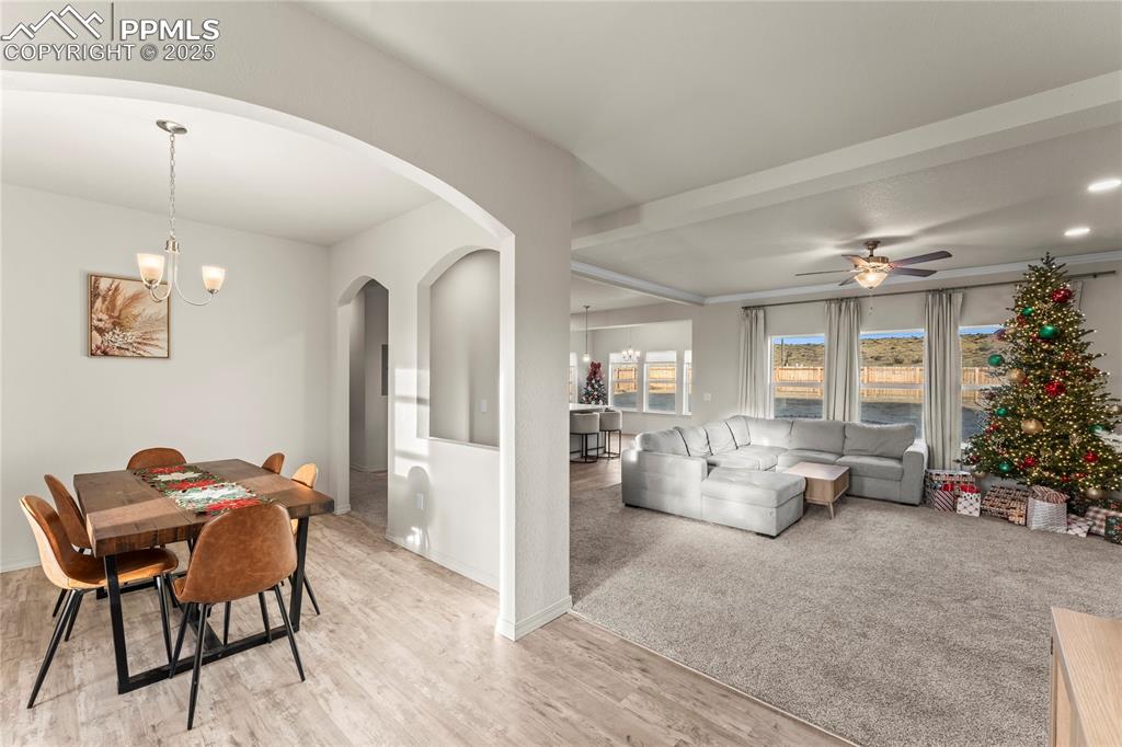 Image 12 of 29: Dining Area