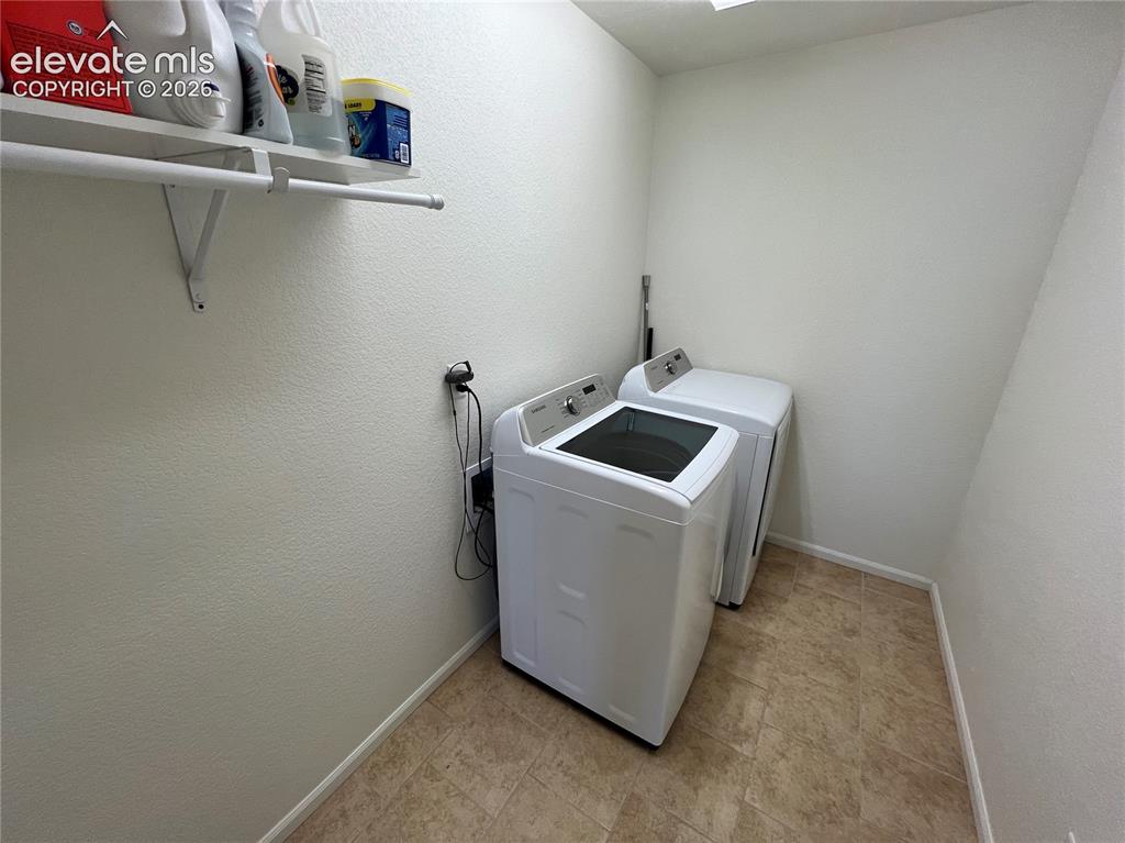 Image 20 of 22: Laundry