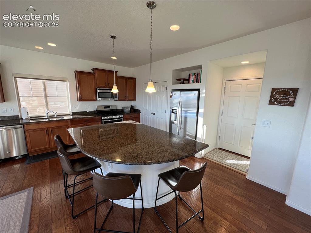 Image 6 of 22: Kitchen