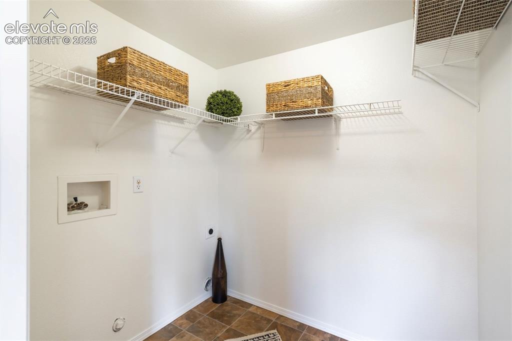 Image 18 of 45: Laundry