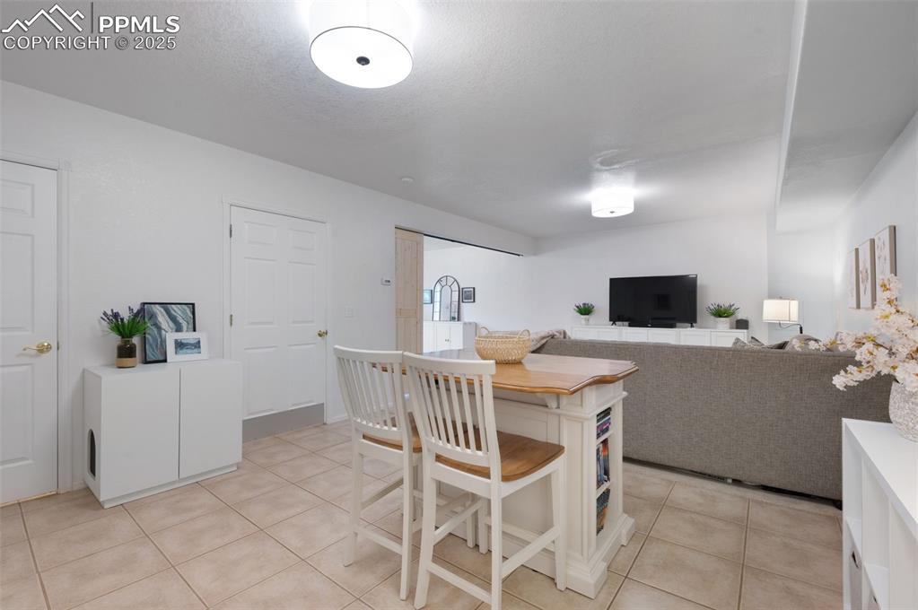 Image 22 of 39: Living Room