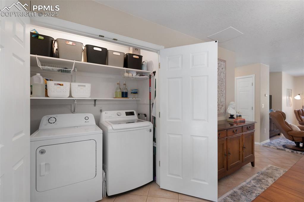 Image 29 of 39: Laundry