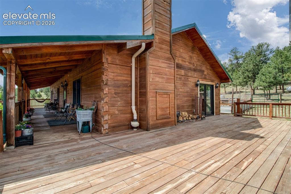 Image 4 of 49: Deck