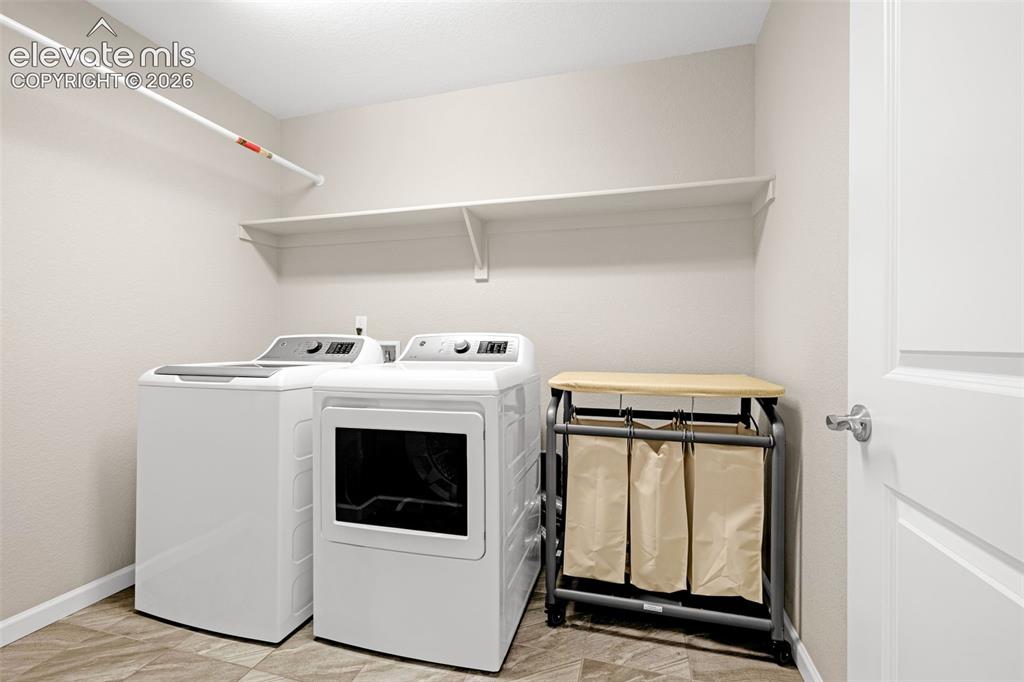 Image 18 of 35: Laundry