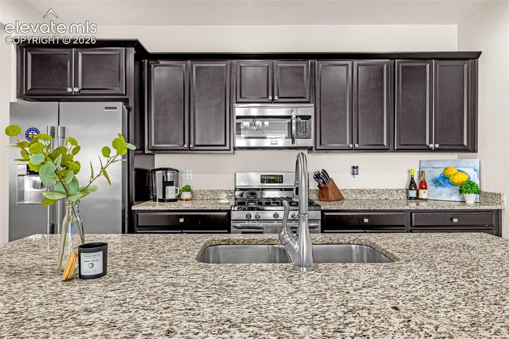 Image 6 of 35: Kitchen