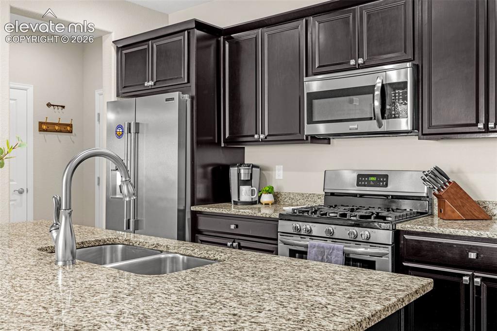 Image 8 of 35: Kitchen