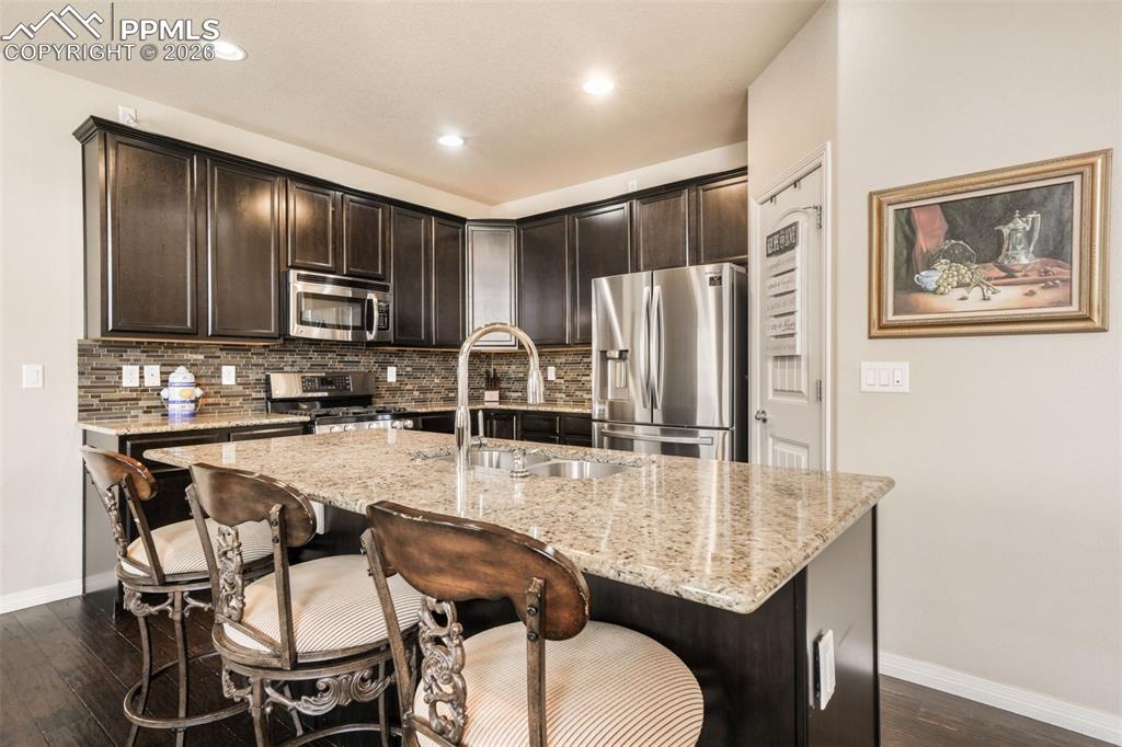 Image 16 of 50: Kitchen alternate angle