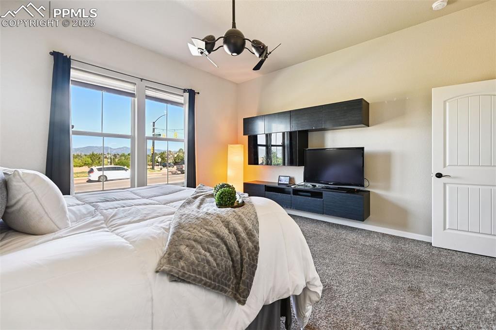 Image 10 of 46: Bedroom
