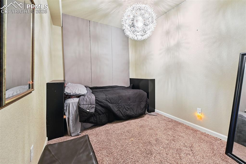 Image 14 of 46: Bedroom