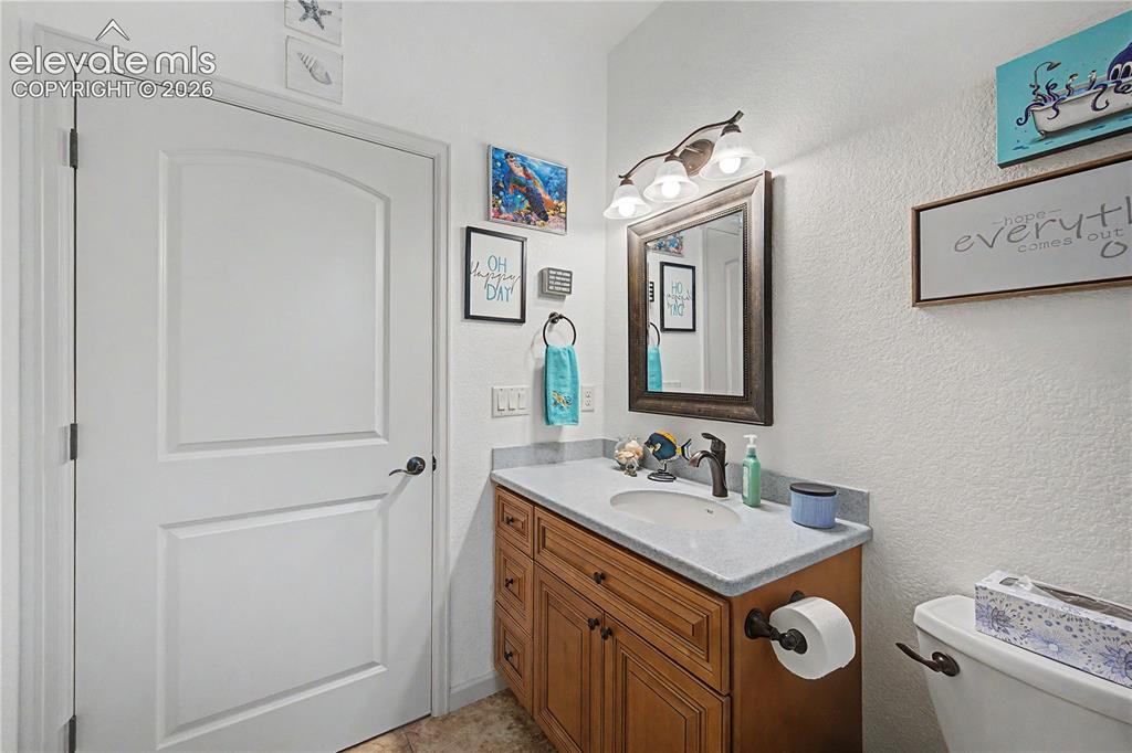 Image 14 of 42: Bathroom