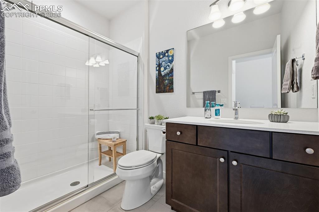 Image 40 of 50: Bathroom