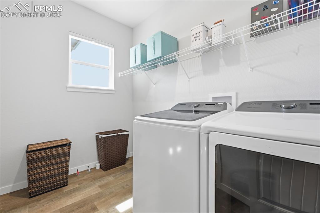 Image 42 of 50: Laundry