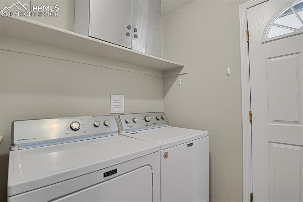 Image 14 of 29: Laundry