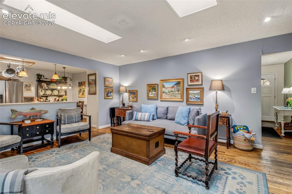 Image 11 of 48: Family Room