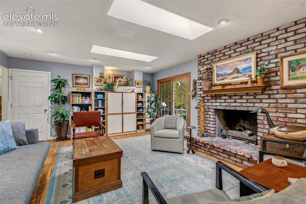 Image 12 of 48: Family Room