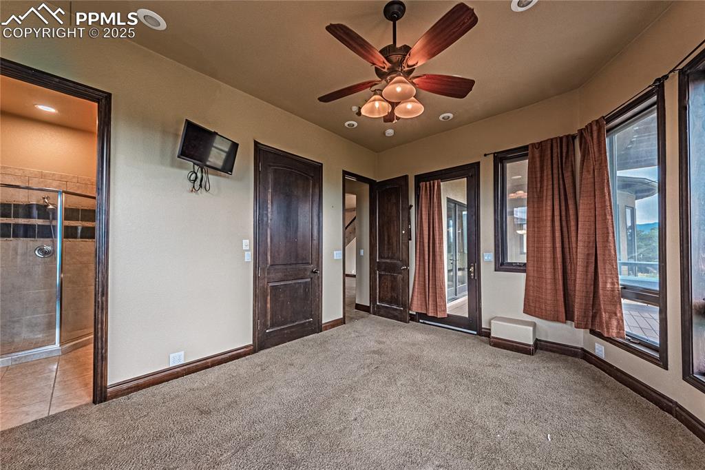 Image 16 of 46: Bedroom