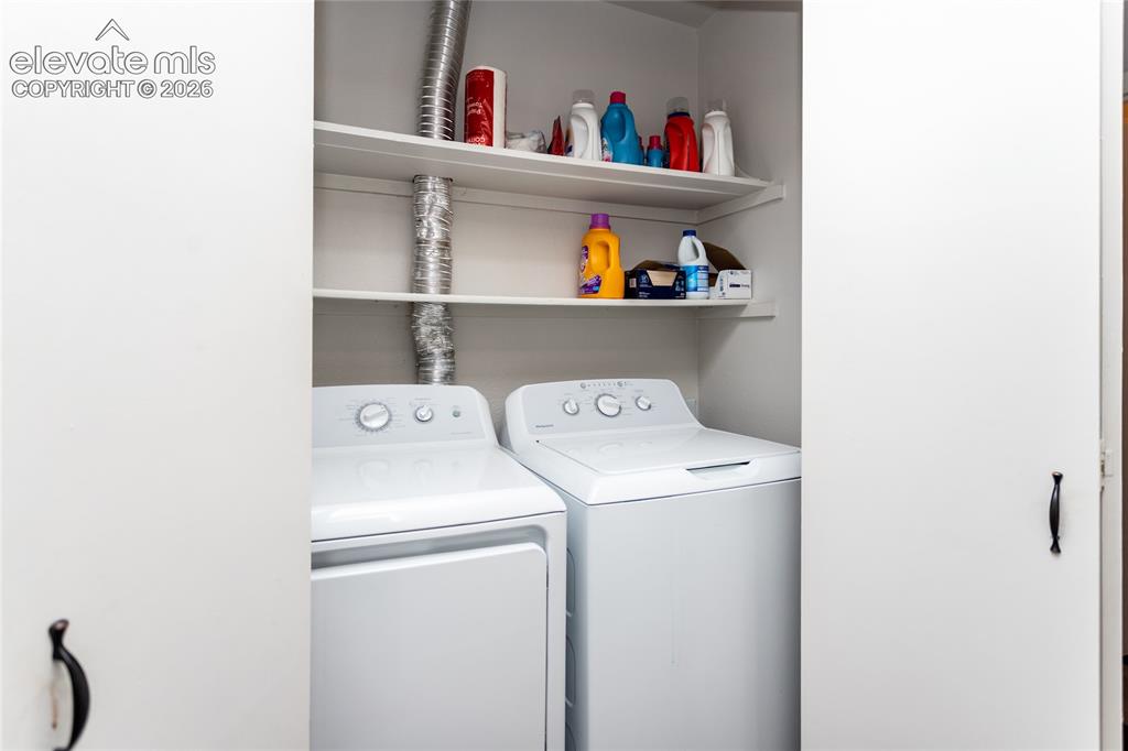 Image 18 of 37: Laundry
