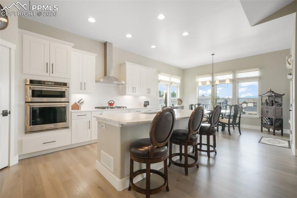 Image 11 of 50: Kitchen