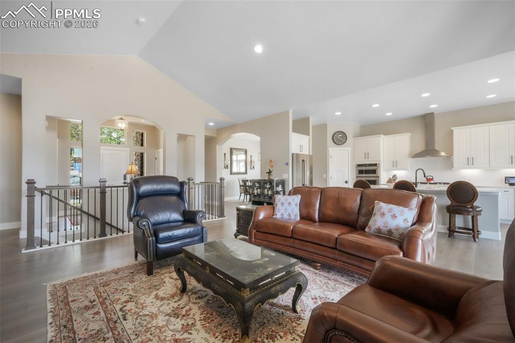 Image 8 of 50: Living Room