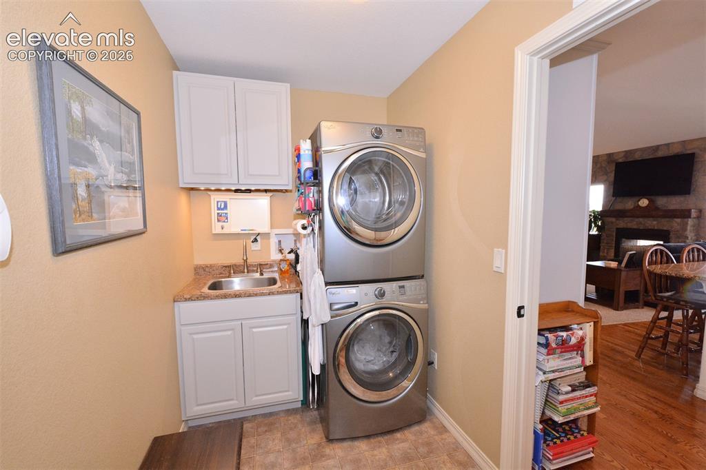 Image 19 of 45: Laundry