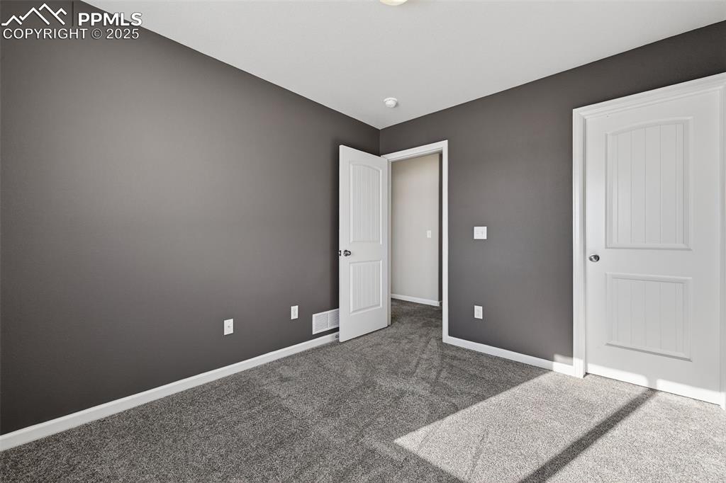 Image 25 of 38: Bedroom