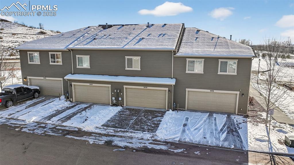 Image 29 of 38: Back of Structure