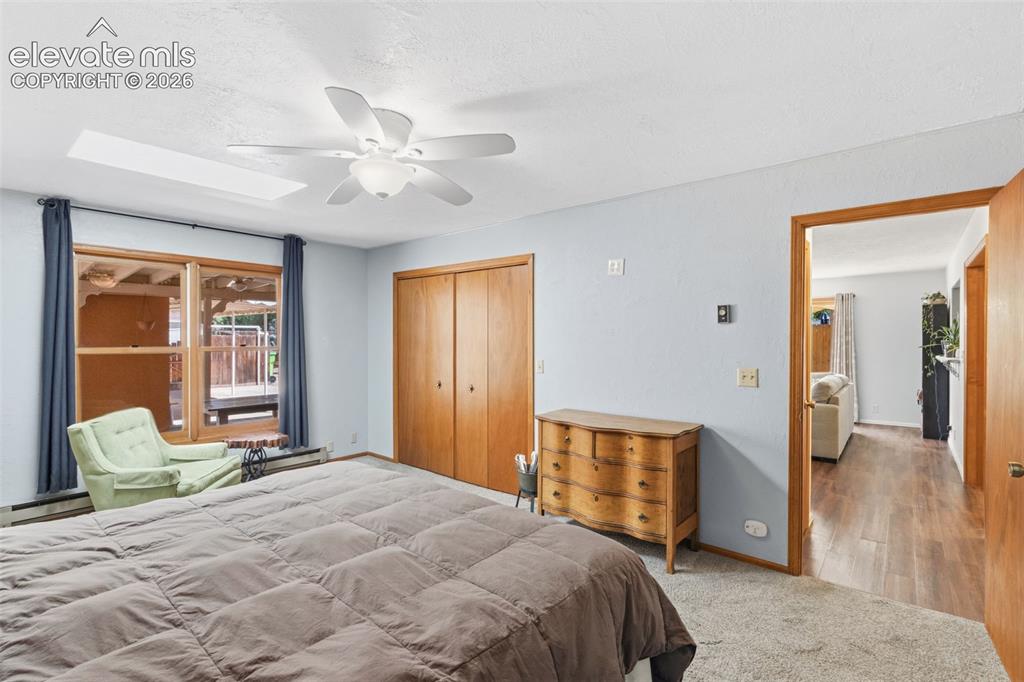 Image 18 of 26: Bedroom