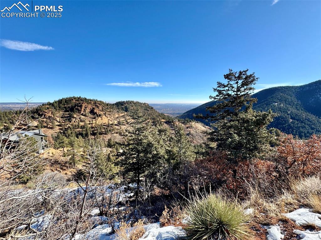 Image 10 of 10: View