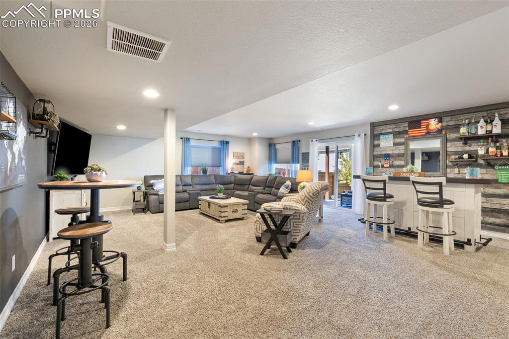 Image 30 of 50: Living Room