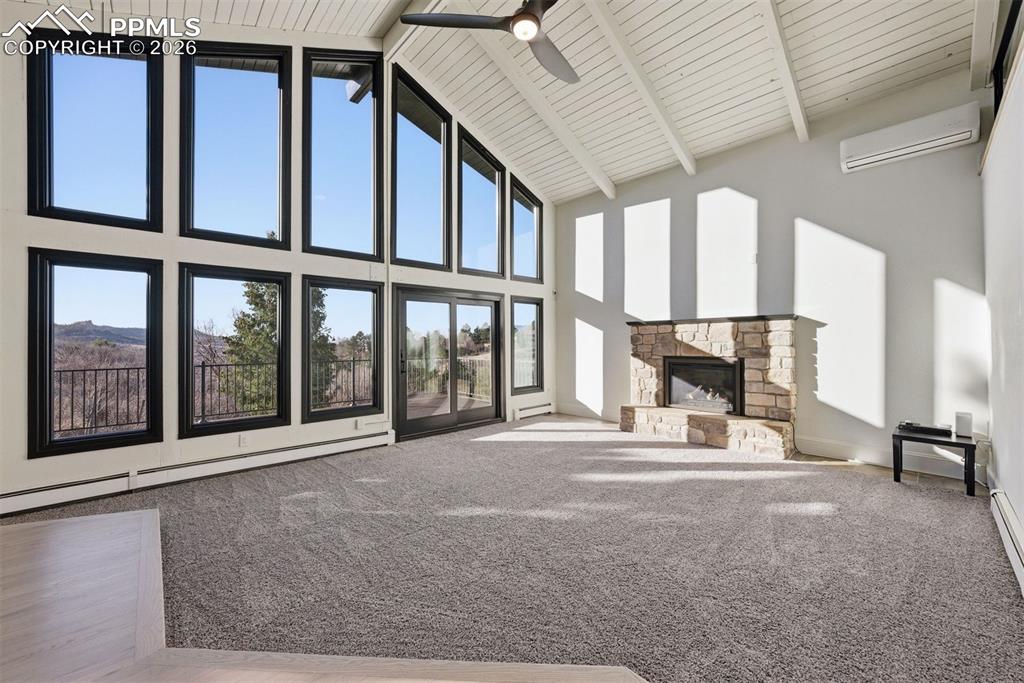 Image 15 of 50: Living Room