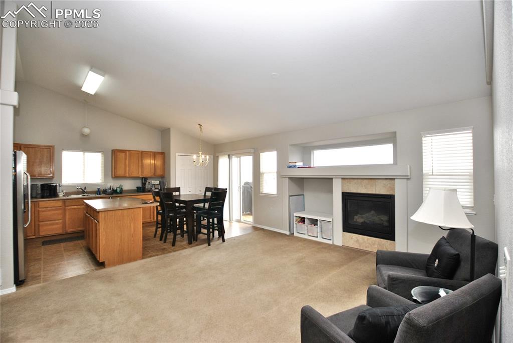 Image 5 of 12: Family Room