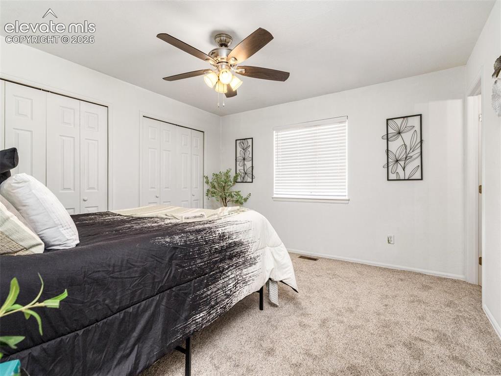 Image 14 of 34: Bedroom