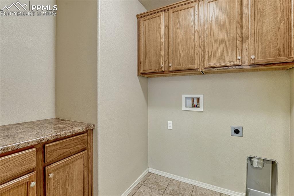 Image 24 of 38: Laundry