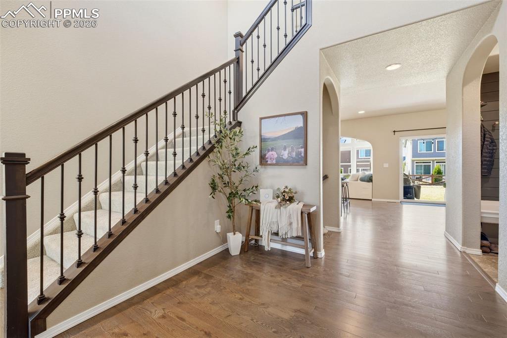 Image 4 of 46: Entry