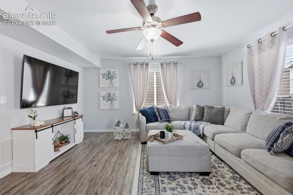 Image 11 of 44: Living Room