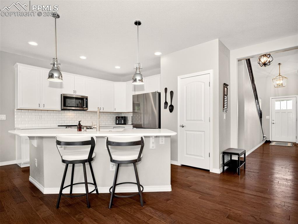 Image 10 of 48: Beautiful kitchen... a chef
