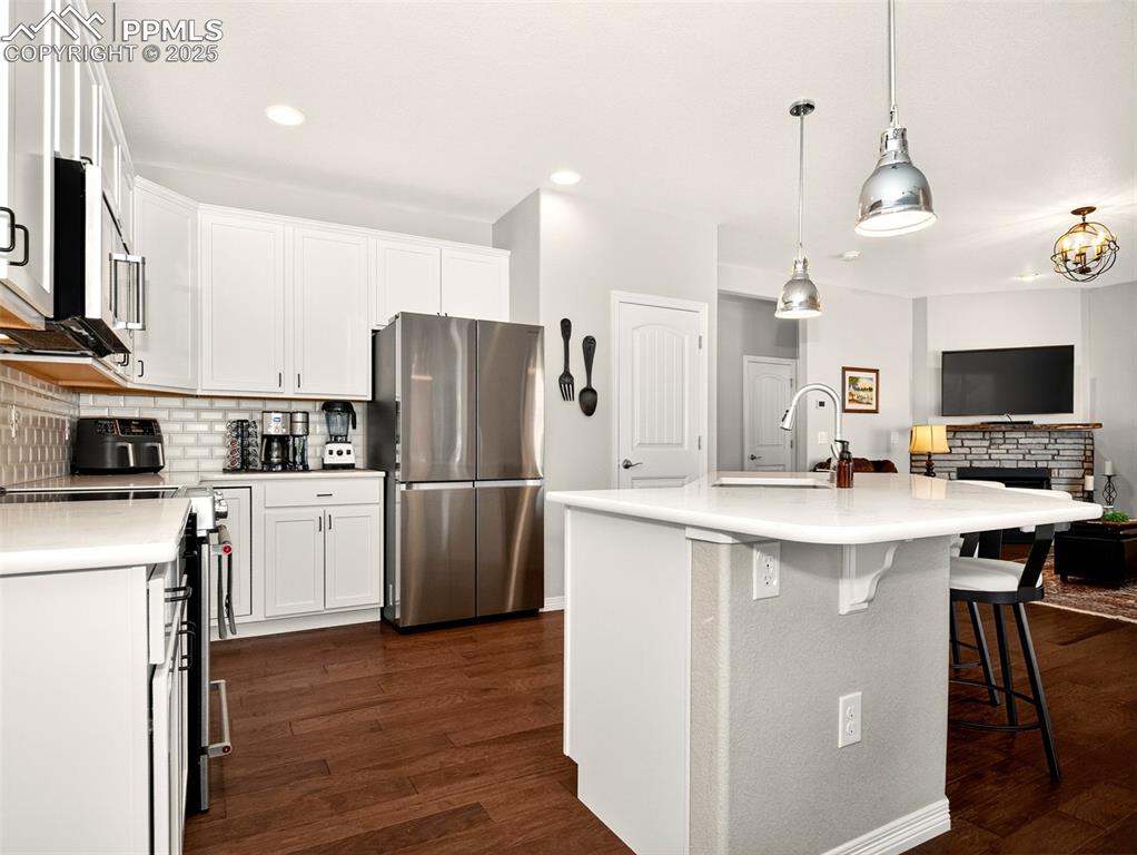 Image 11 of 48: Kitchen