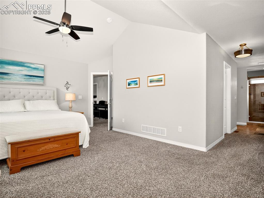 Image 19 of 48: Bedroom
