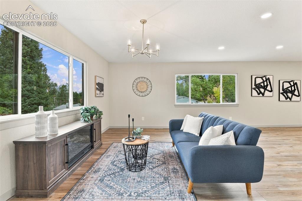 Image 19 of 40: Living Room