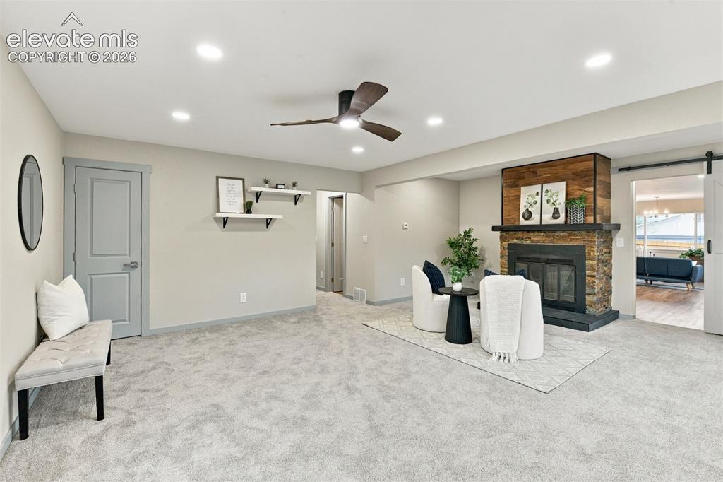 Image 7 of 40: Living Room