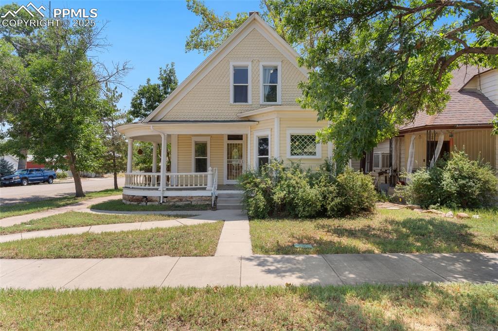 Image 8 of 36: Front of Structure